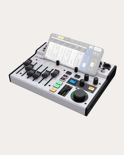 MEZCLADOR BEHRINGER FLOW 8 3